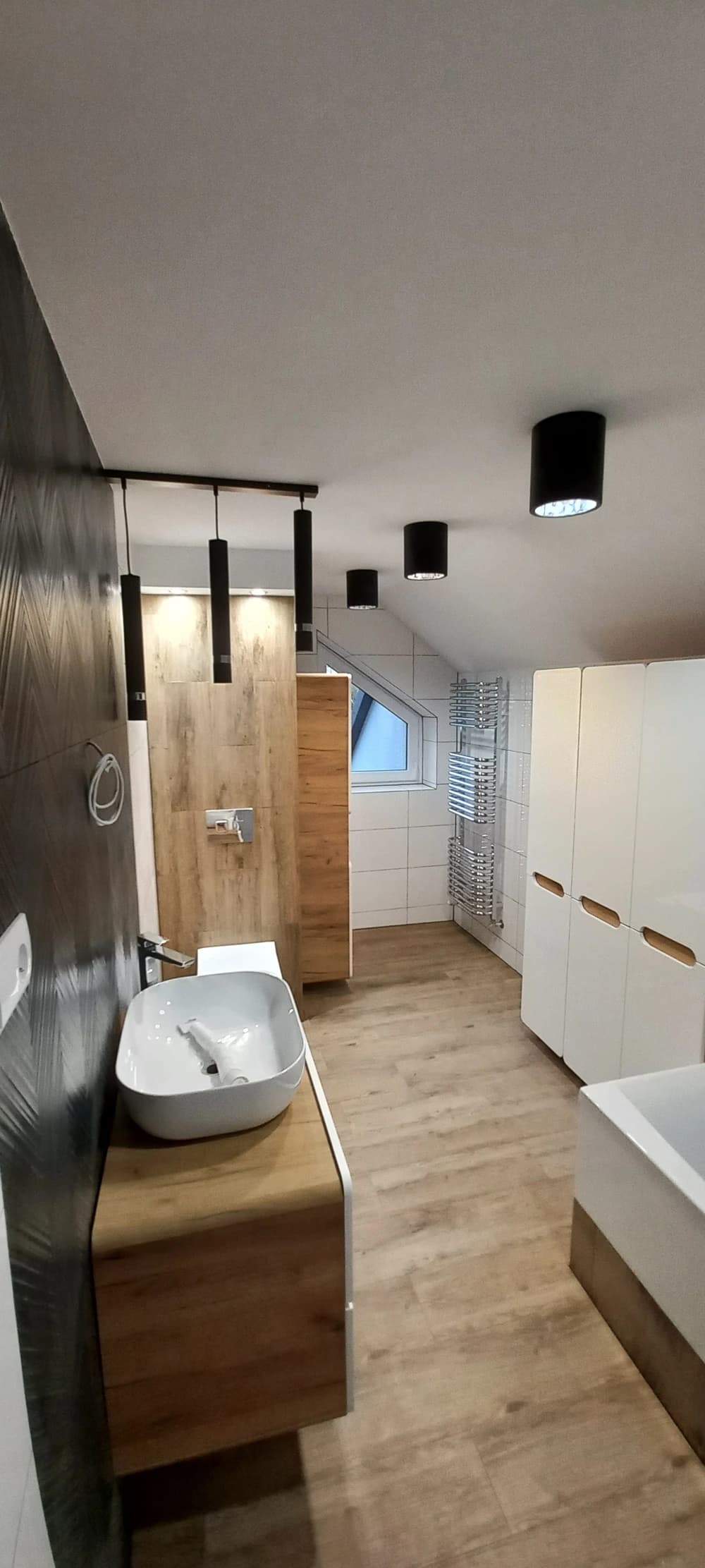 nowoczesne wykończenie małej łazienki